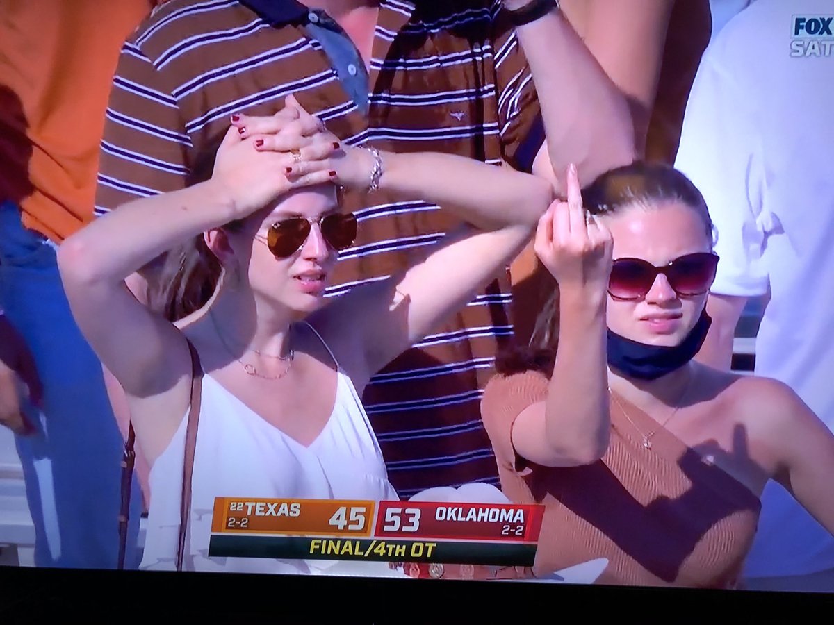 JCDHawk's tweet image. I think she meant have a nice trip back to Austin!  😂