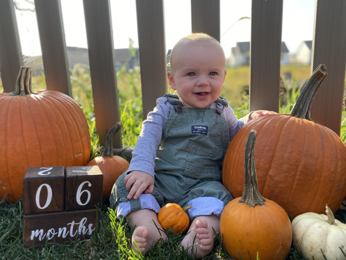 paxton_molinari's tweet photo. Our little dude is officially 6 months old today, what a blessing he has been! 😃 #MaxMo https://t.co/e6sBL7GVSV