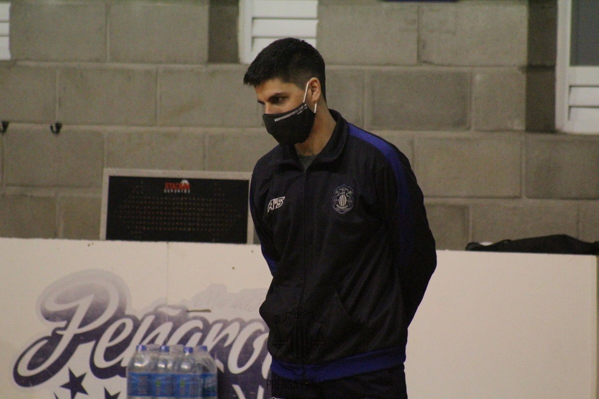 También participó el entrenador, Carlos Romano; sus asistentes, Fabricio Salas y Tomás Sirochinsky; el preparador físico, Emiliano Alló y el utilero Rodrigo Cattaneo. También se hizo presente el mánager, Sebastián “Tato” Rodríguez.