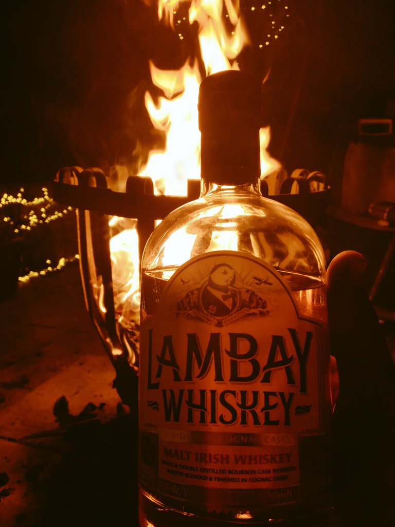 The sea breeze complemented by the warm fire and @LambayWhiskey #Uncorktheunique #Rush ＃Lambay