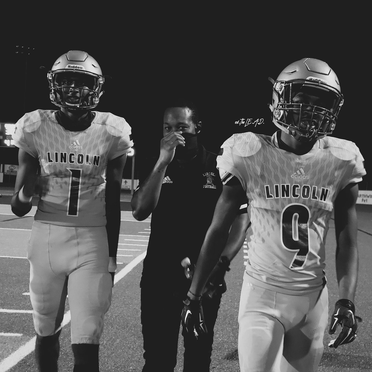 Linc_TrojansFB's tweet photo. There was a lot to celebrate last night as the Trojans dominated on both sides of the ball in their victory over Chiles.

Take a look at these #FridayNightFlicks 📸 https://t.co/AmFIYWT5Vh