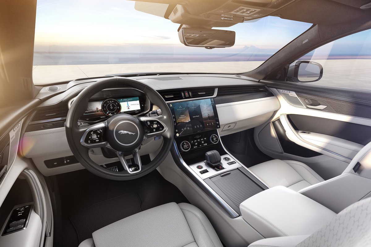 Danforrister's tweet photo. Not going to lie, that's a beautiful interior 😍 Well done @JaguarUK #NewXF https://t.co/E7oEadVyK9