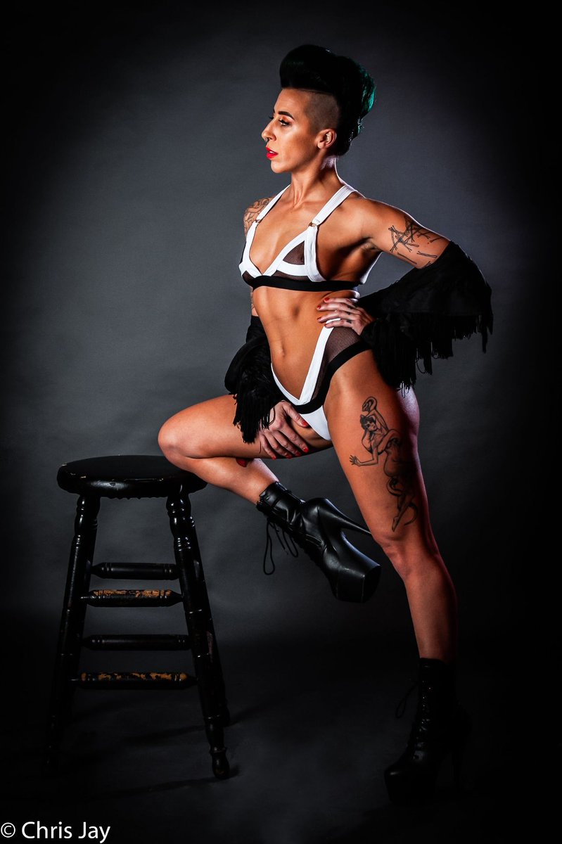 AndreShakti's tweet photo. BALTIMORE Kinksters! #TheRedKeep rental is $50/hr. Equipment includes a St Andrews Cross, an autopsy table, a massage table, professional wrestling mats, a sex sling, a twin sized bed and tie points on the walls. Email Ms.Andre.Shakti@gmail.com for availability https://t.co/07vNtTXq0d