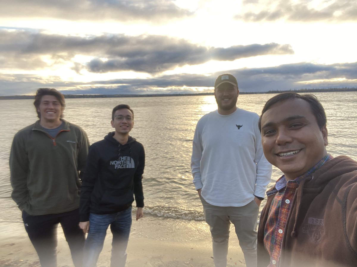 BiswasSoilLab's tweet image. A day long drive through rain, sun and snow, seeing temp from 20C to 0C, gas price difference from 94.9 to 115.9 finally at #remilake for the 1st night of our 2 week #fieldtrip for #digitalsoilmapping about 6500 sq km @OMAFRAEnviro @UofG_SES @UofGResearch @OMAFRA @UofGuelphOAC