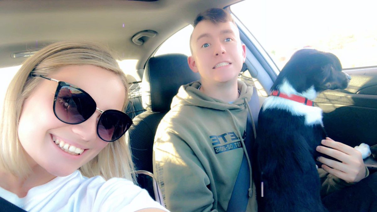 Avery_lundi's tweet photo. Happy birthday to the best dog dad out there💛 https://t.co/CEbD5Qshes