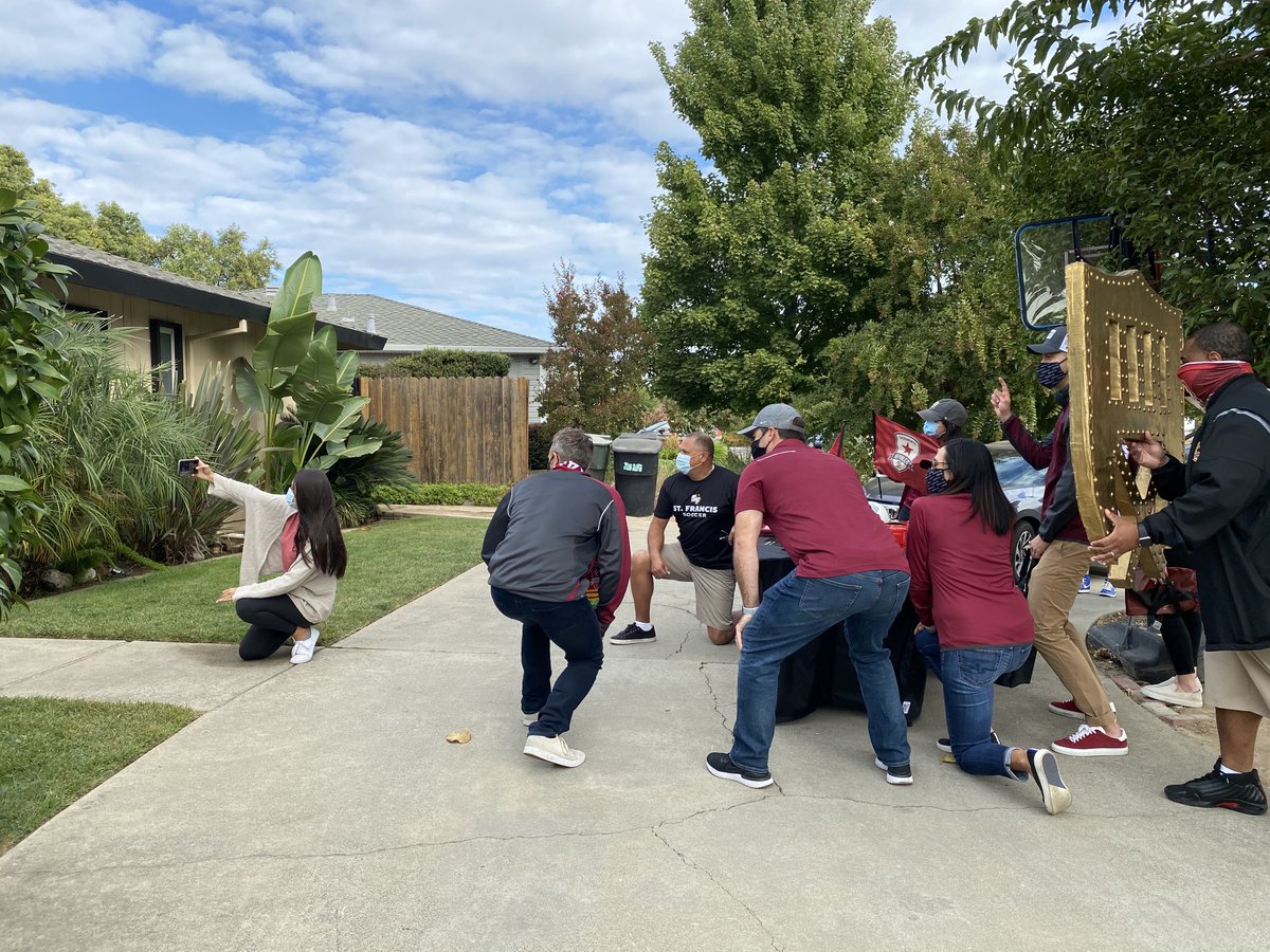SacRepublicFC's tweet photo. Stopped by to surprise some of our Indomitable Members ahead of tonight’s playoff match!
Big thank you to our partners @raleys, @ArdenFair, @CocaCola, @NewGloryBrewery for helping us put together these fan packs.
#IndomitableFans https://t.co/46m7QlyyfH