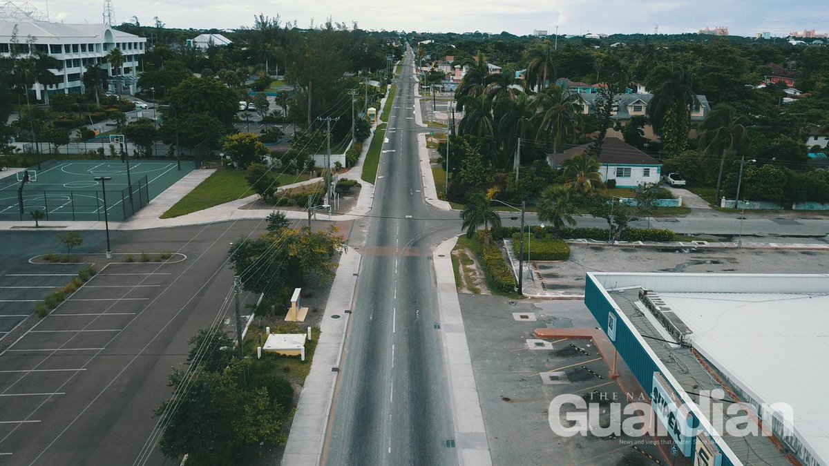GuardianNassau's tweet photo. The streets of New Providence were quiet today.  📸 Rayandra Nairn https://t.co/GPgxOa913d