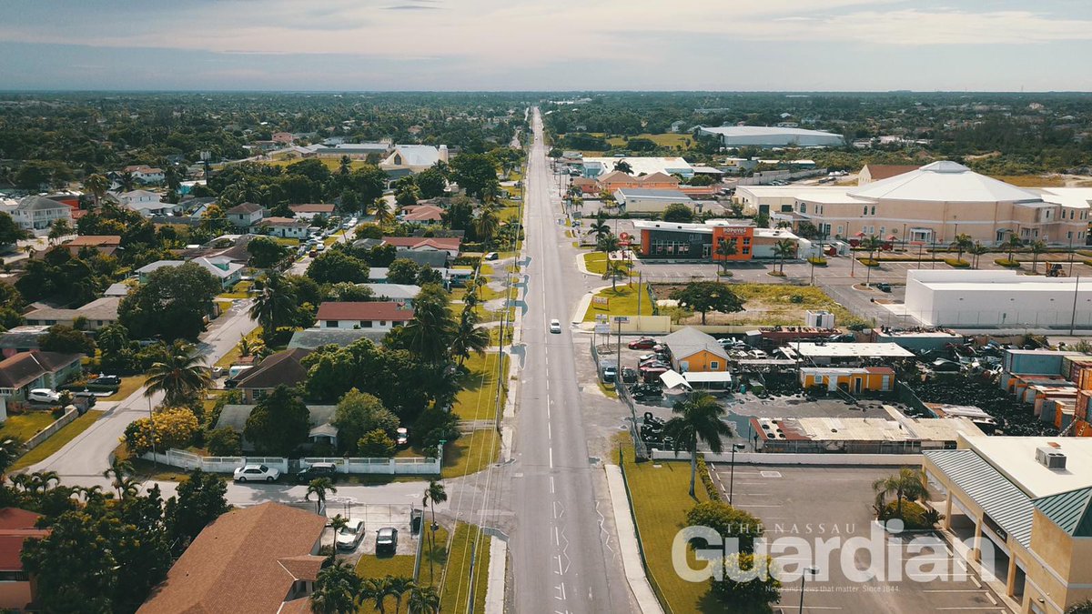 GuardianNassau's tweet photo. The streets of New Providence were quiet today.  📸 Rayandra Nairn https://t.co/GPgxOa913d