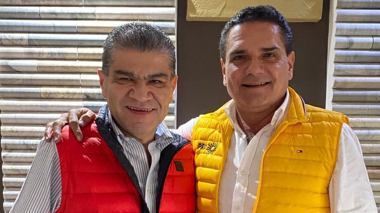 Un gusto recibir en #Torreón a mi amigo <a href="/Silvano_A/">Silvano Aureoles</a> en su visita por tierras laguneras.