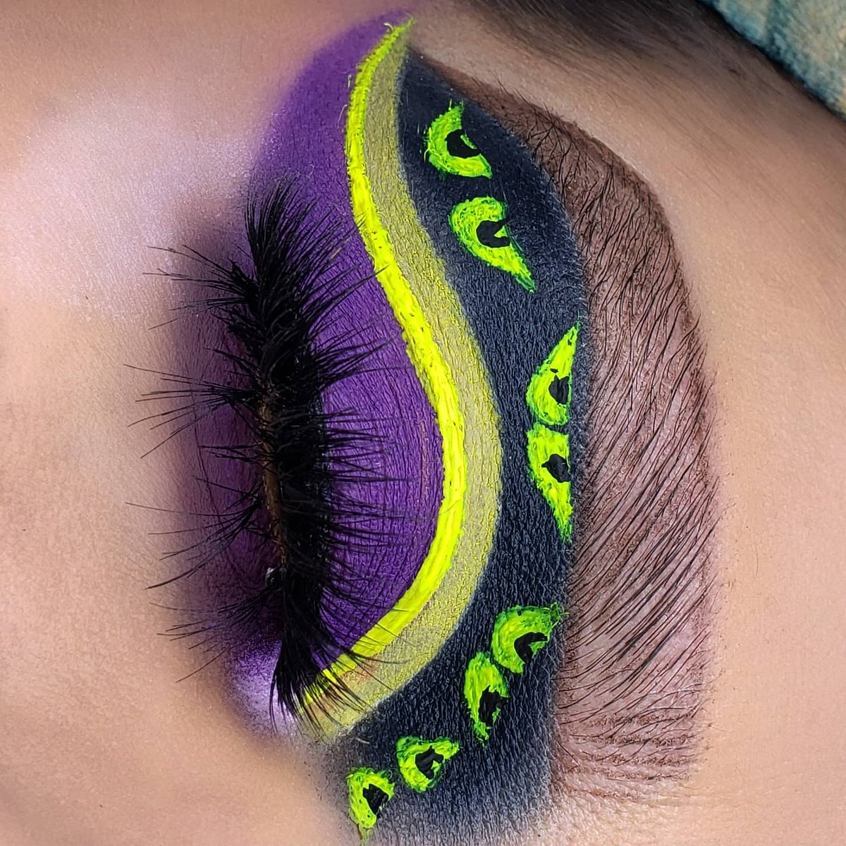 Jazzthemua's tweet photo. Some of my Halloween Looks so Far... FOLLOW me on IG for more https://t.co/OepX9YaRv2