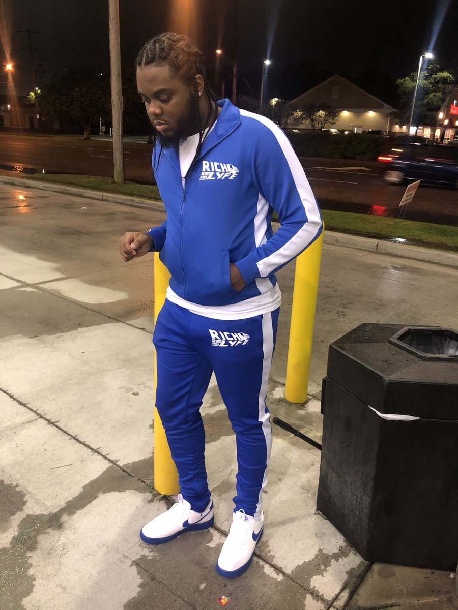 jayrichlyfe's tweet photo. Fuck designer Richlyfe jogger fits whole winter ๐ฅถ ๐ #Richlyfe https://t.co/W2h7hY7l5l