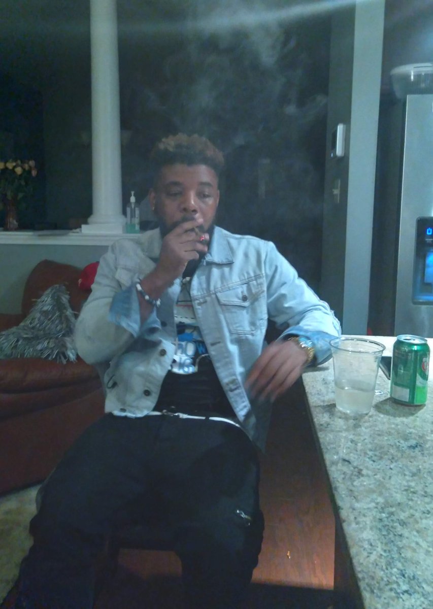 CARLODAGGP's tweet image. My current situation Saturday vibes