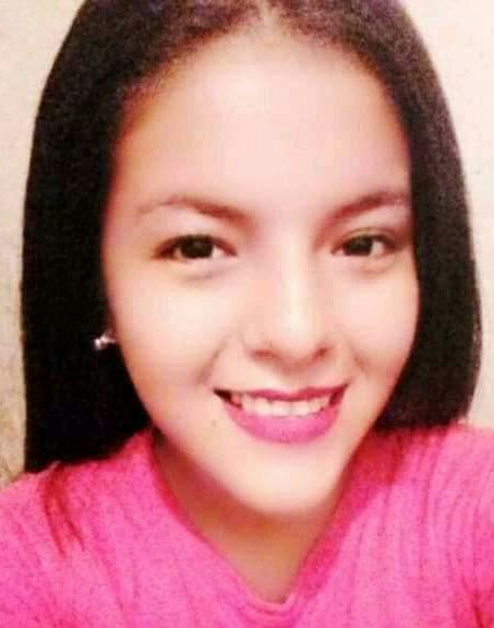 Alejandra Nahir Alvarez tenía 17 años, y un bebé de 6 meses. Había desaparecido ayer en Jujuy. LA MATARON !!!, y tiraron su cuerpo en un descampado!!. Esto no se aguanta más!!Pedimos Justicia!!, detengan ya al femicida!! QEPD Alejandra 😑💜

#NiUnaMenos