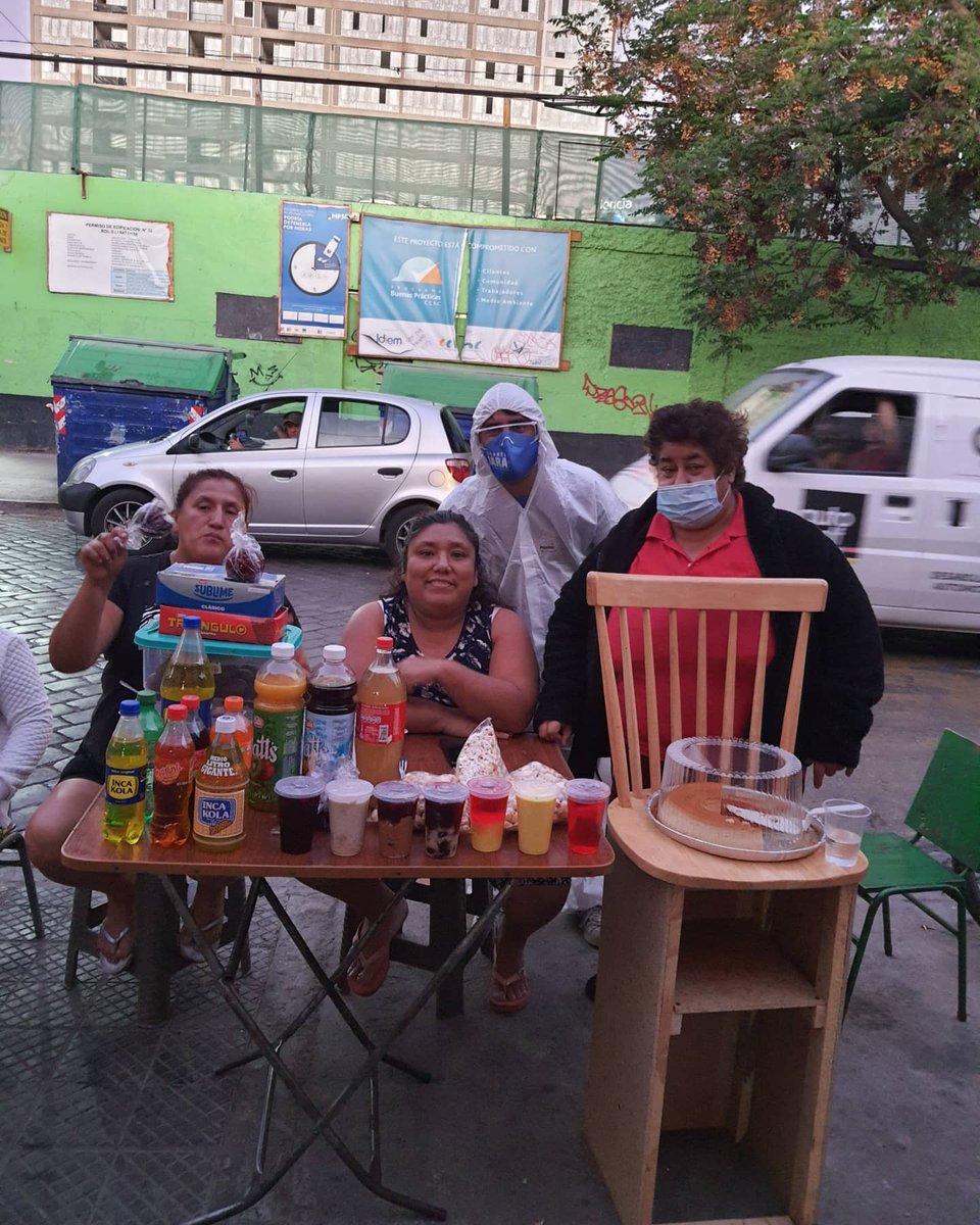 ManuelJaraV's tweet photo. Teníamos esto pendiente, llegando del trabajo habia que ir donde mi amigo Bruno y los vecinos de Maruri a sanitizar. Gracias por la confianza y abrirnos sus puertas. 

#muevetuindependencia 
#coronavirus https://t.co/x2qDh7Bx64