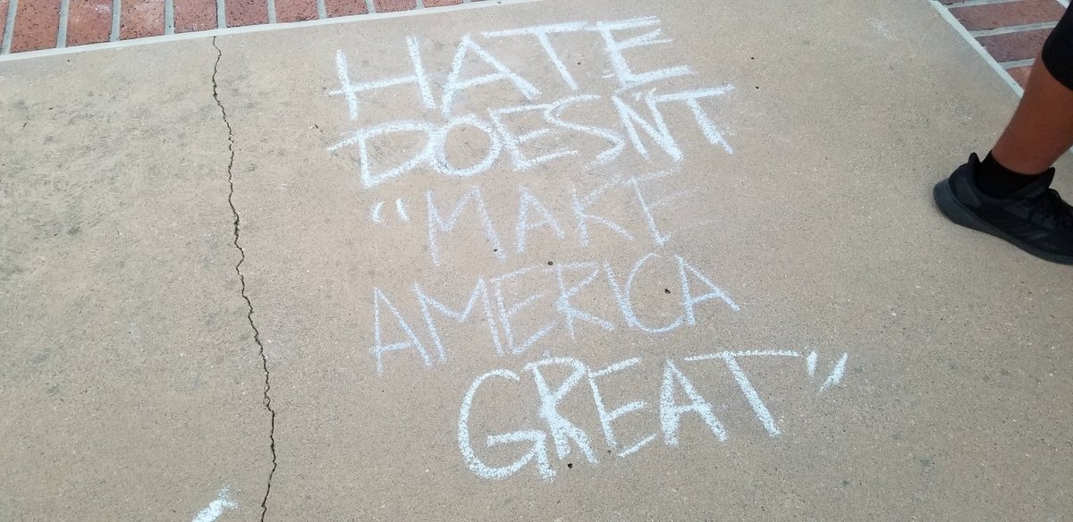 kdog_k9recordz's tweet photo. Racism is evil Don't live in a bubble,
Screaming justice 4 all people Let's get in good trouble...-K Dog ✊
#Equality2020 #Equity2020 #BlackLivesMatter #SimiValley https://t.co/Qsgi9QeRh2