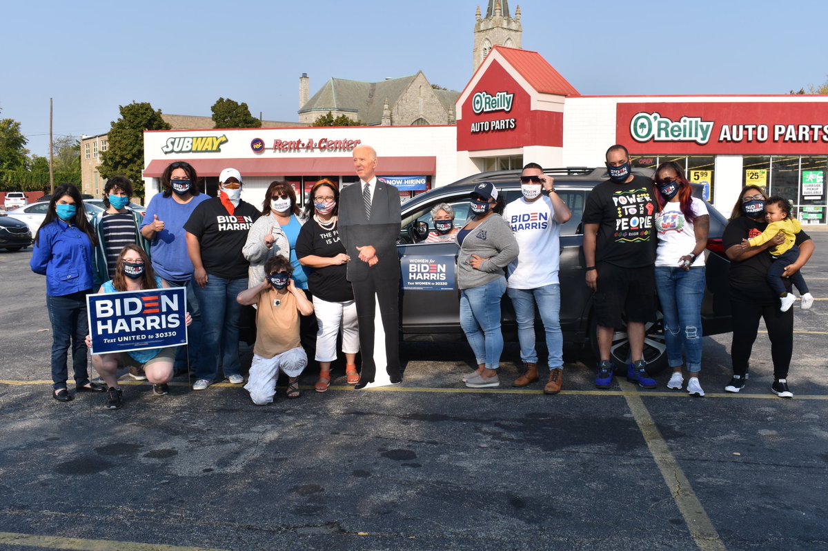Engaging #Latinos. Get ‘em at the ballot box. #LatinaDemsLC #MujeresMobilized #TodosConBiden #LatinosForBiden #LatinoCaravanOH