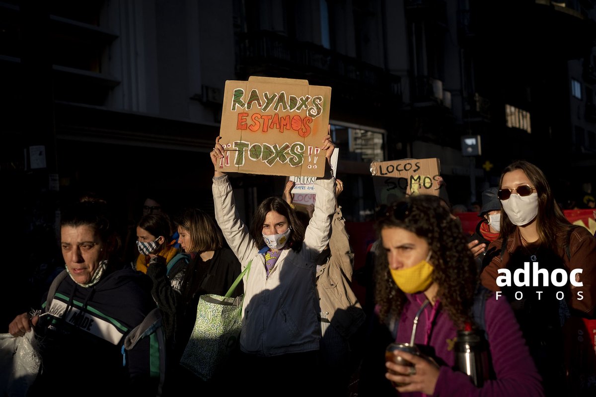 adhocFOTOS's tweet photo. 20201010
IX Marcha por el Derecho a la Salud Mental, Vida Digna y Desmanicomialización 2020, por la avenida 18 de Julio.

Foto: @pablovignali / adhocFOTOS

#fotoperiodismo #fotoperiodismouruguay https://t.co/Em8f5Wh5eo