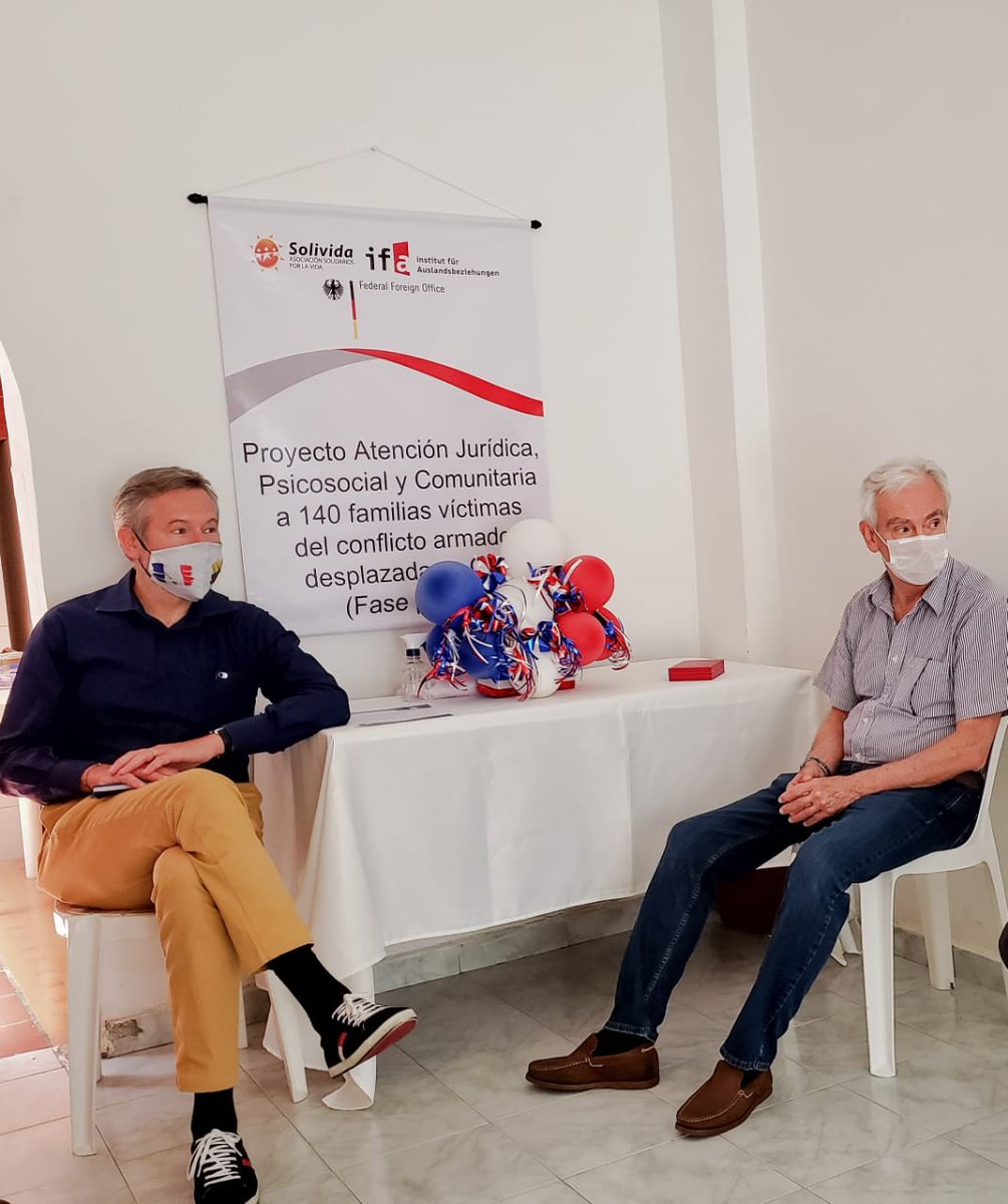 ASolivida's tweet photo. Agradecemos la visita del Embajador de Francia 🇫🇷 Sr. Gautier Mignot y al Cónsul Honorario de Francia en Cali Sr. Georges Bougaud a nuestra sede hoy en el Distrito de Aguablanca en Cali. 

@France_Colombia  🇫🇷
@EmbAlemaniaCOL 🇩🇪
@llombartpatUE  
@ifaCultExtern 
 @AlcaldiaDeCali https://t.co/5jhOngWlt3