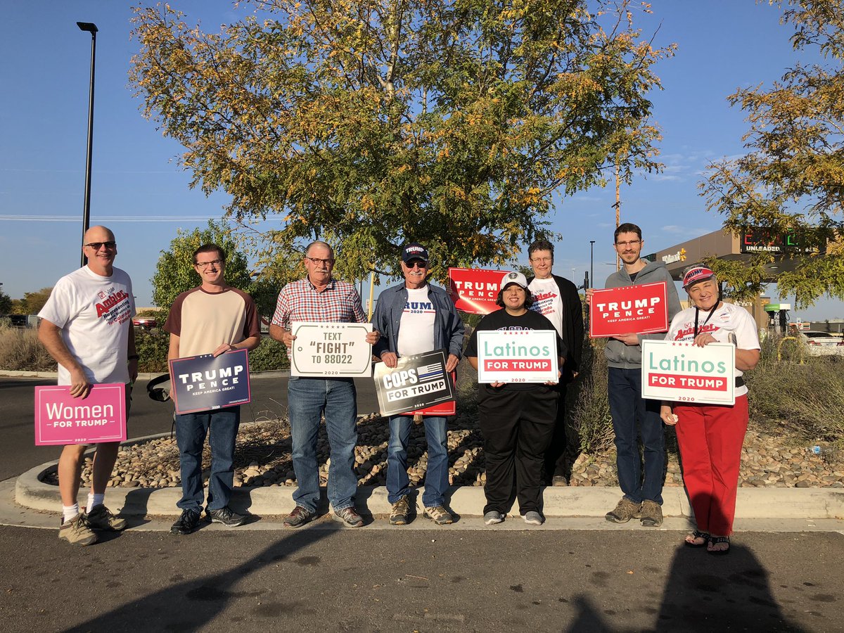 ChloeCOVictory's tweet photo. SOLID NATIONAL DAY OF ACTION FOR SOUTH EASTERN CO! Thank you to our many volunteers who came out in support of @realDonaldTrump, @CoryGardner, and our local candidates! Let’s keep up the great work and push through! 🇺🇸🛑#LeadRight #TRUMP2020 https://t.co/d5o11sLYg3