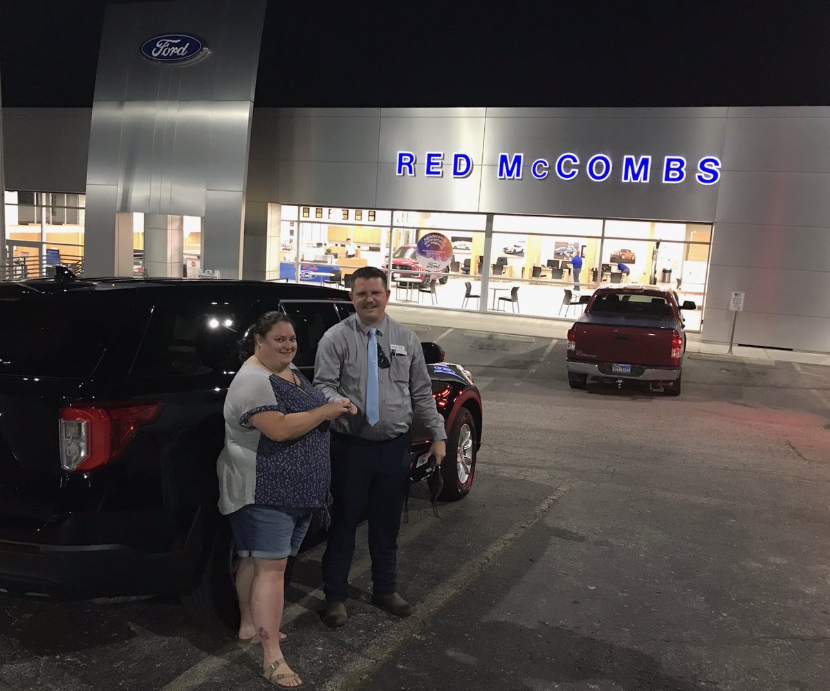 kent_holste's tweet image. Congratulations  to Kelsey on her New 2020 Ford Explorer 🎉🎊 Needed a change and wanted the perfect Explorer. Thanks Kelsey and welcome to the Red McCombs Ford family 🙏🏻 This could be you too! 

Call or text for your appointment
📱913-514-4800