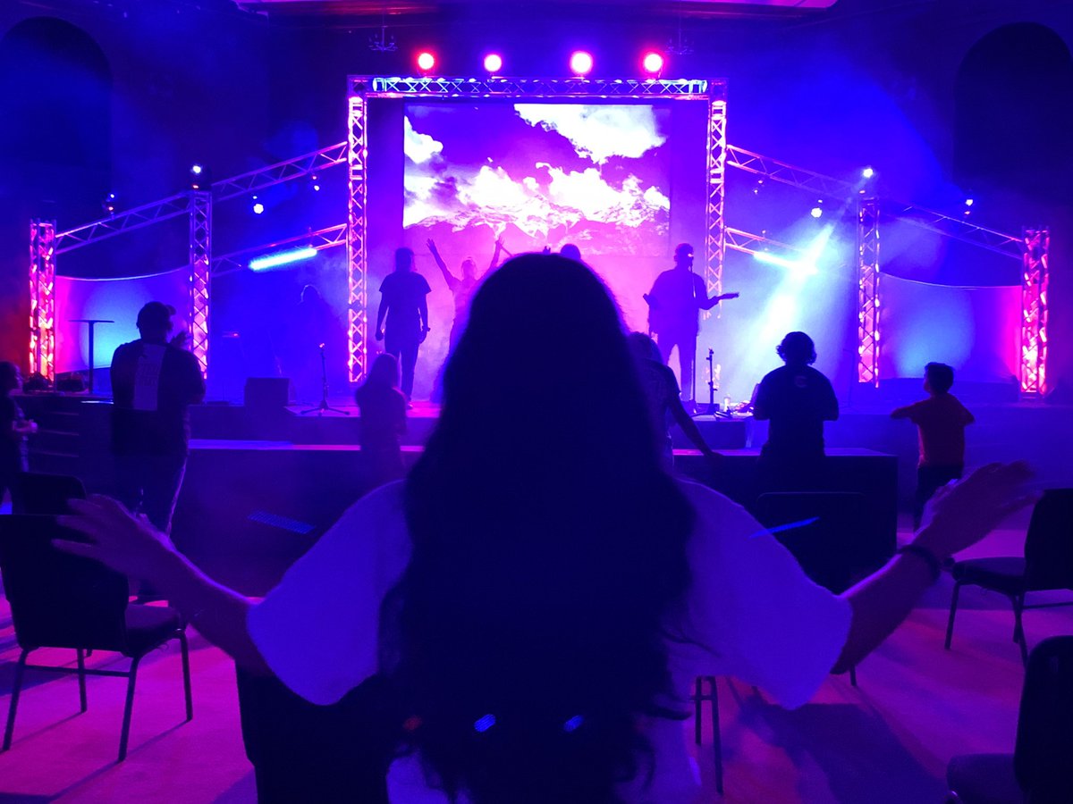 CatalystYouthTX's tweet photo. What. A. Night. 🙌🏼
Pastor @brandonfender preached an amazing word &amp; the Holy Ghost had his way! 
💯
Be sure to be here next week as as our series on #GhostStories continues! 
🔥
#CYM #Jesus #Catalyst #Youth #YoungAdults #Possessed #ThisIsAMove #ThisIsCulture #CounterCulture https://t.co/J7Hj0uopGo