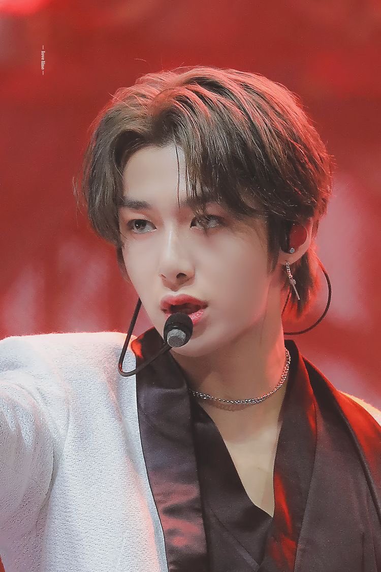 hyungwon 1/2clan: ventruea rich vampire being around 200 years old, considered an elder among vampires. he is in the ruling class, having a high status in the camarilla, but while working along side kihyun, he has changed his views on the camarilla. he is close with shownu,