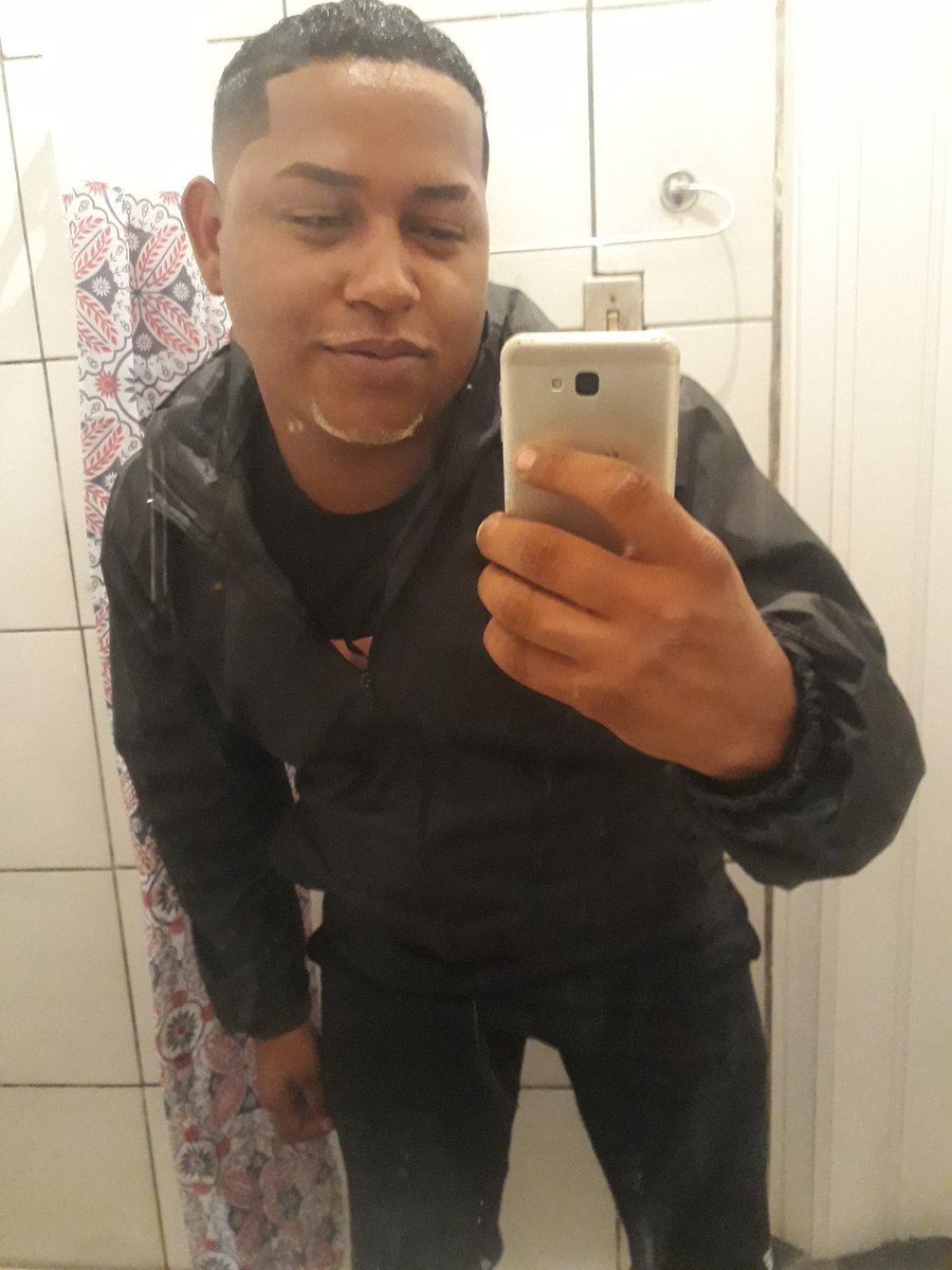 thewsMartinez's tweet photo. To vivendo na pura calma, porquê na emoção tem vários✌🏼 https://t.co/qpCuwcpSNj