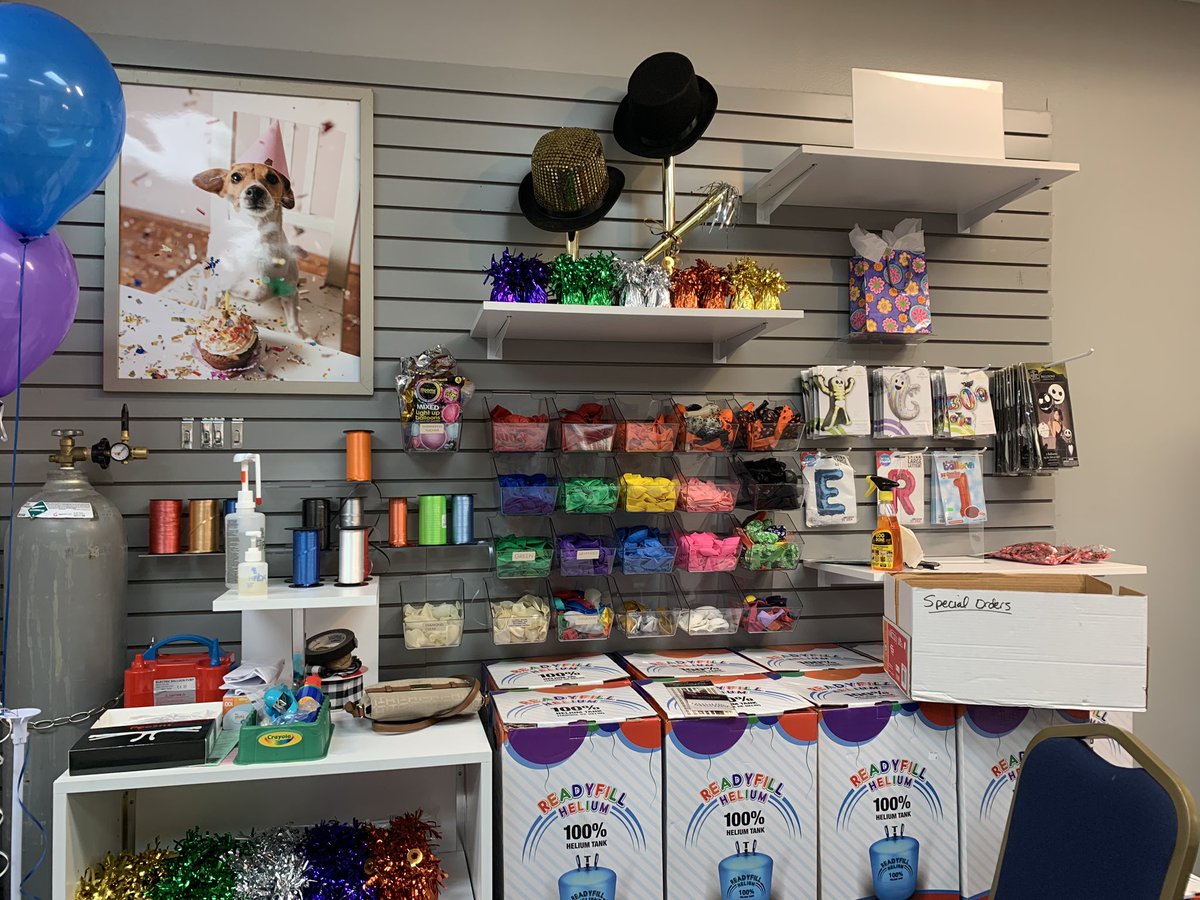 krustyiscute's tweet photo. Come check out my brothers new shop Bravo Party Store in League City!!! 25% off sale going on right now :) 2951 Marina Bay Drive https://t.co/du9HUhOKEv