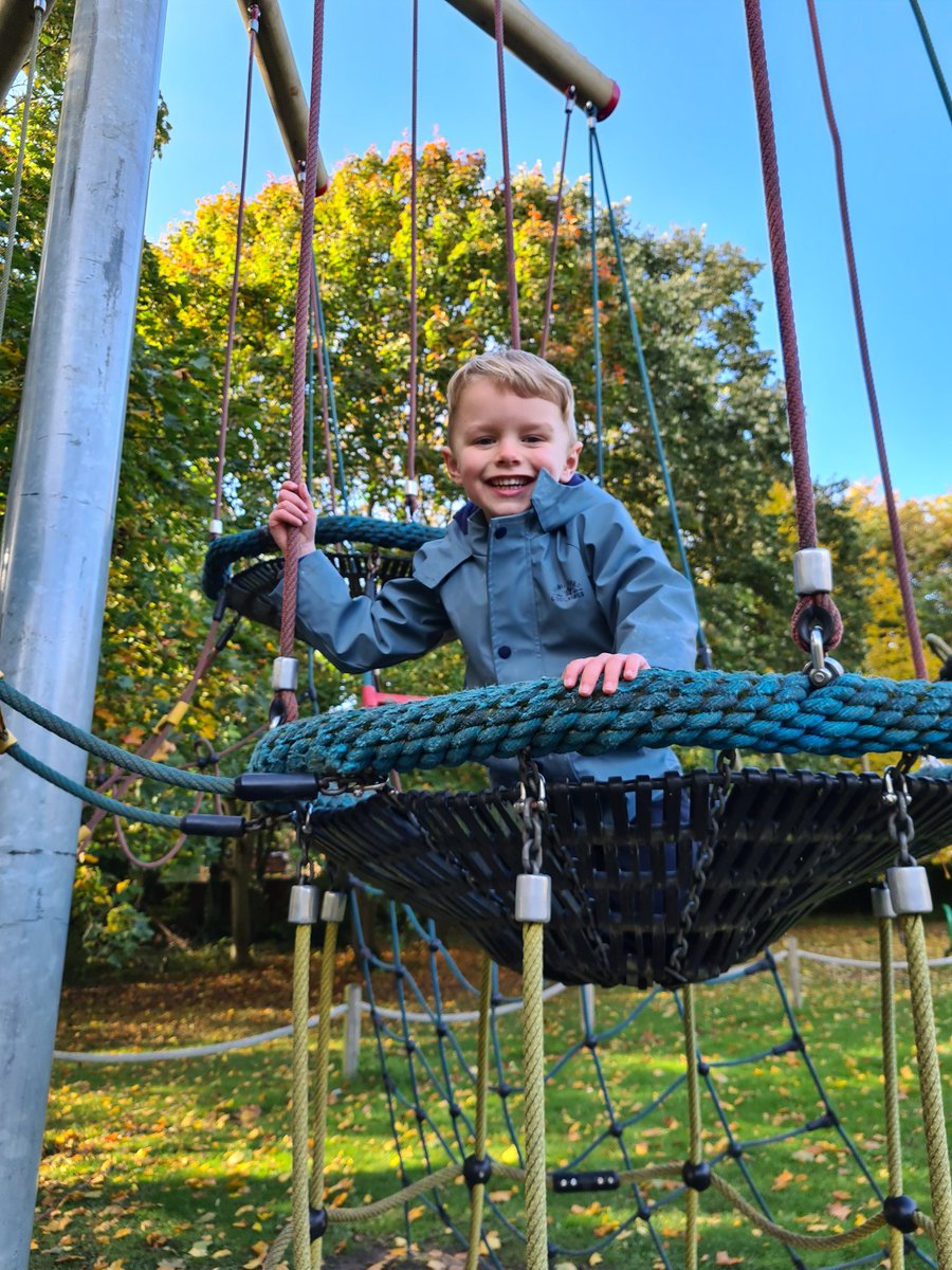 Jayne Wakeford tweet media