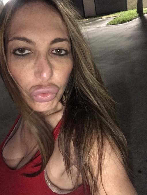 #blondeshavemorefun #ohcomeonnow #Miami https://t.co/sm1evVB64z<a href="/tag/blondeshavemorefun"class="tags">#blondeshavemorefun</a><a href="/tag/ohcomeonnow"class="tags">#ohcomeonnow</a><a href="/tag/miami"class="tags">#Miami</a>