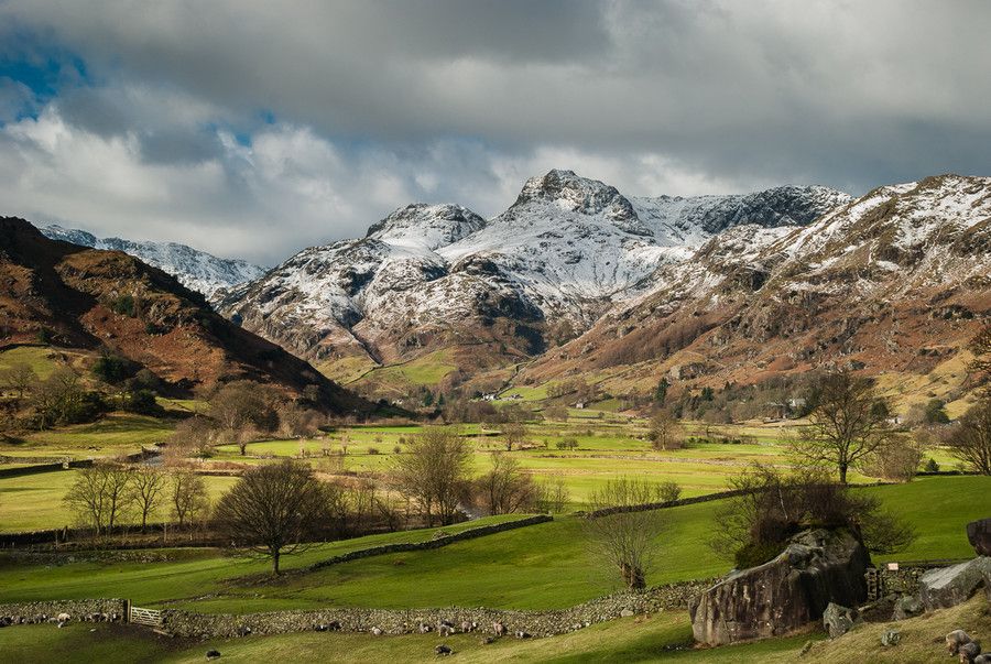 The Langdale Pikes by moonsurf buff.ly/2GB8UDF #photography #landscape