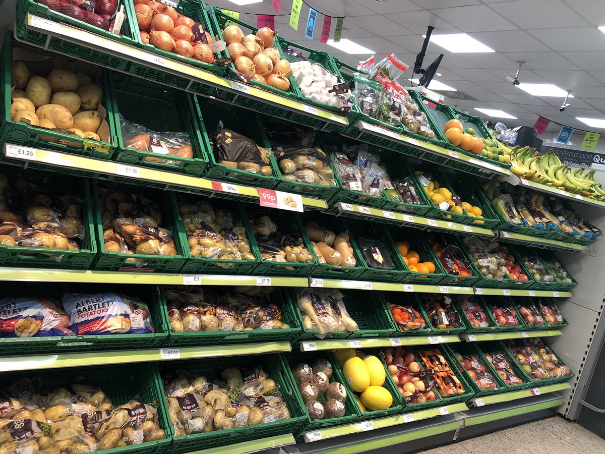 AMSmith86's tweet photo. Produce re-layed ready for winter trading. @bmawilkinson @PaulGrove1988 @ConnorAtCoop @BenGrove90 https://t.co/oEA80vSK8S