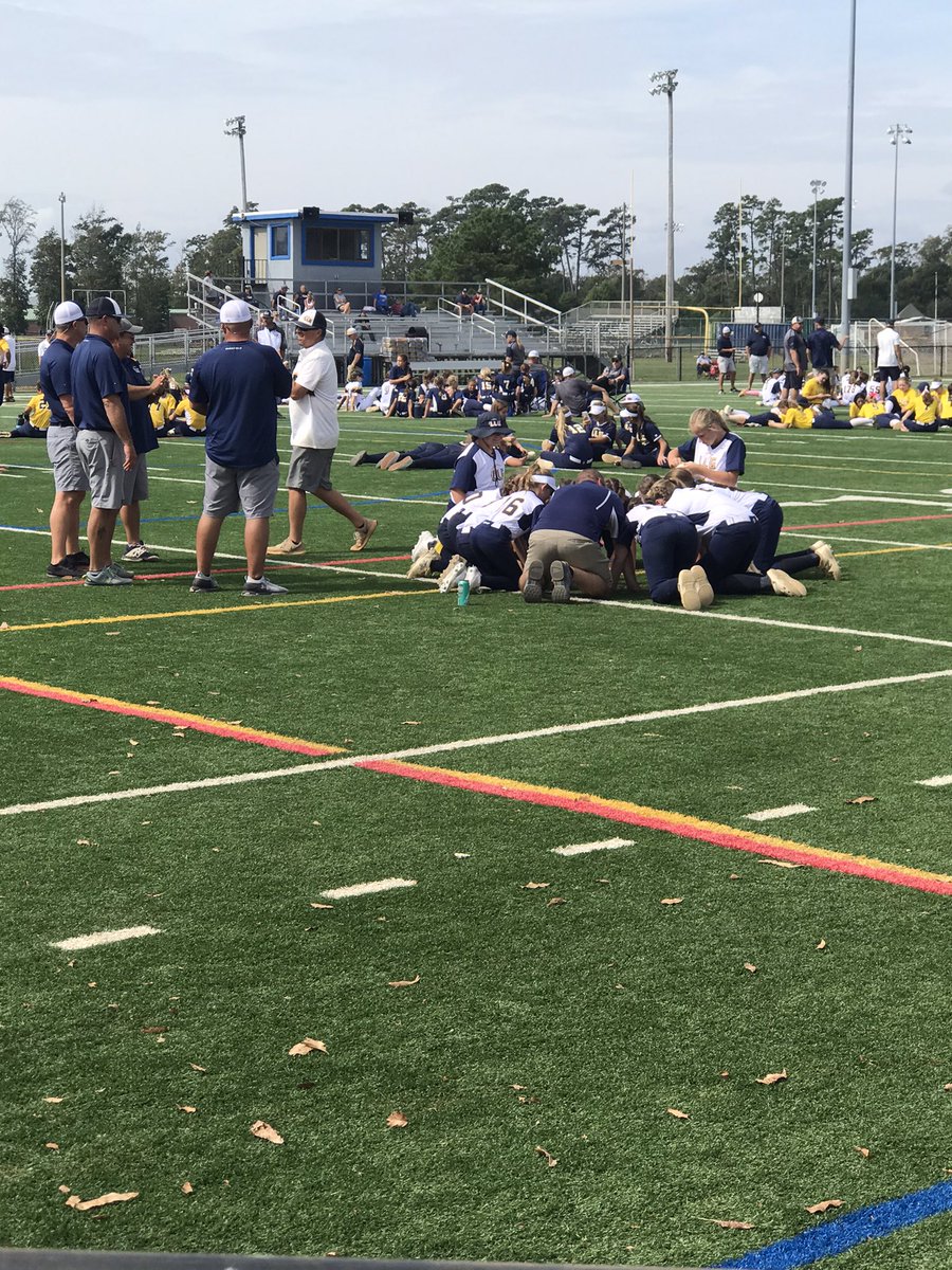 dabbs_madison's tweet photo. Had such a great day meeting so many people in the LLG family and playing some very talented teams at the annual LLG Summit!! I learned a lot from this! #letsgettowork #workhardplayharder #watchmegrow #LLGgodwin #LLGStrong #LLGSummit https://t.co/tY77fBTC7c