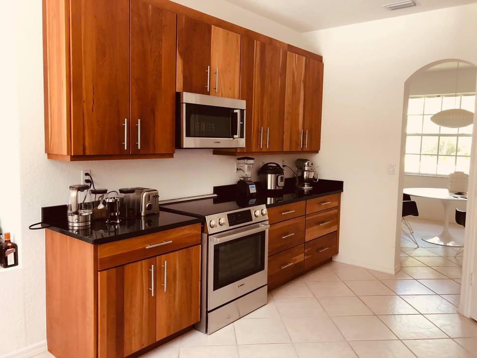 Charleen Hilton tweet media