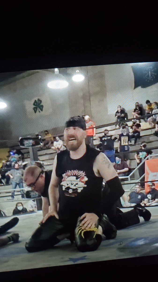 djswagerfic's tweet image. Finally some street justice as @SpyderNateWebb just pulled 📴 a @ShawnMichaels and won the @GCWrestling_ @collective2020 #clusterfuck doing Indiana proud and shutting up #44oh and revenge on @Atticus_Cogar what cant he do @wheatus @OGkevingill @DavePrazak @WWNLennyLeonard