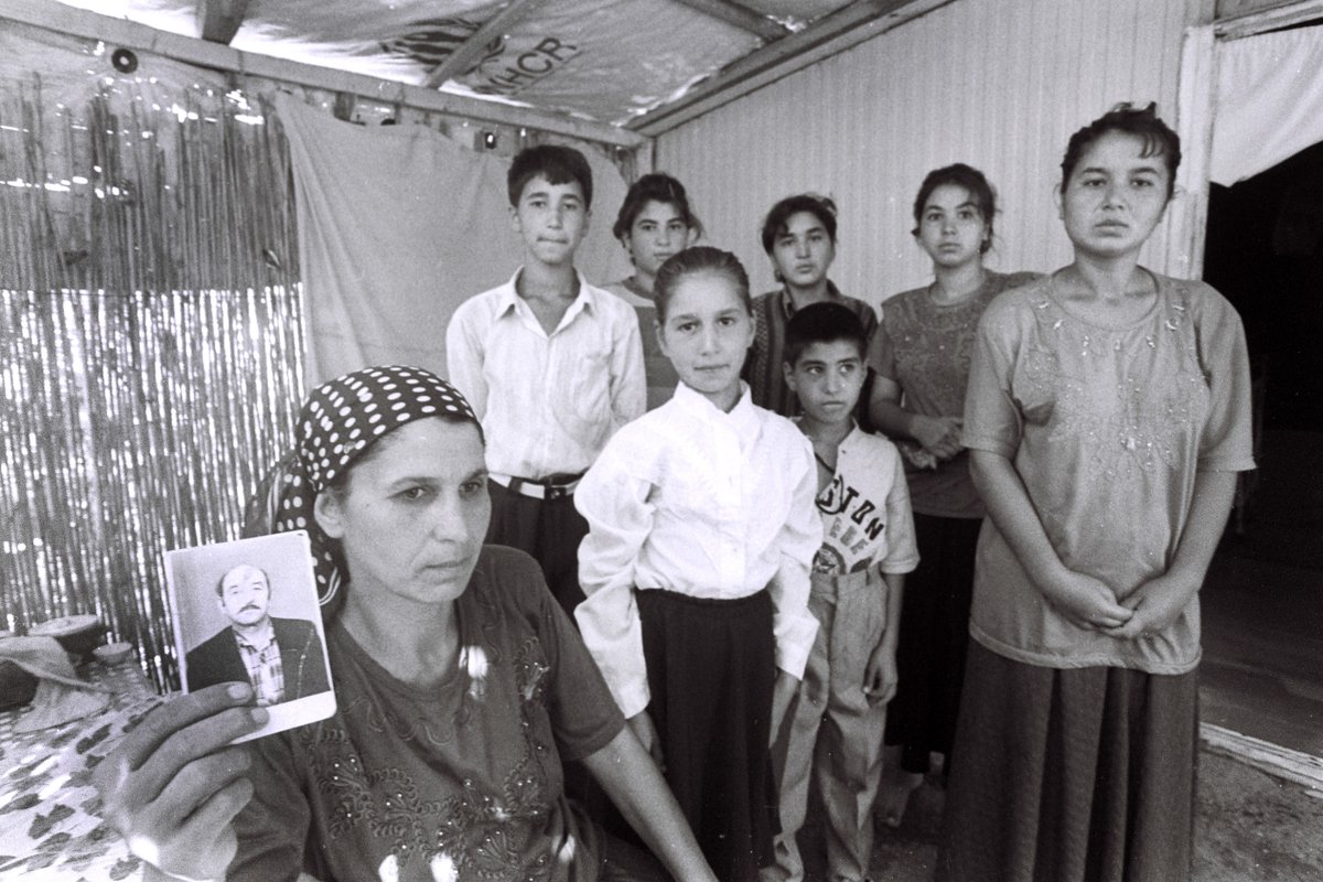 Photography thread:Azerbaijan during Nagorno-Karabakh War (1988 – 1994)Refugee camp in Aghjabadi region. 1992Photo: Ilgar Jafarov