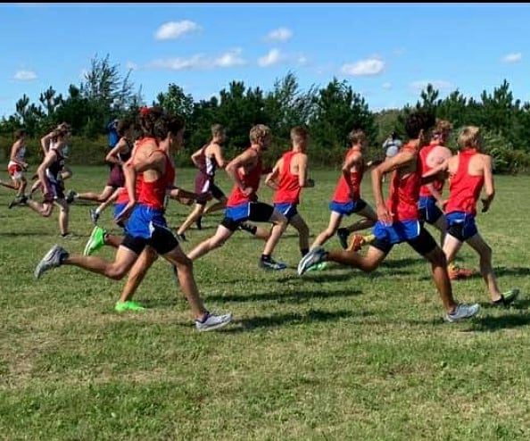 apollo_xc's tweet photo. Sections information will be posted tomorrow evening including what quad we are in and what time we race. It feels like an XC version of selection Sunday! Its the Off the Rocker October selection show for XC Sections! #BuildingTowardsSomethingGreat #EarningRespect https://t.co/835g7Jogd8
