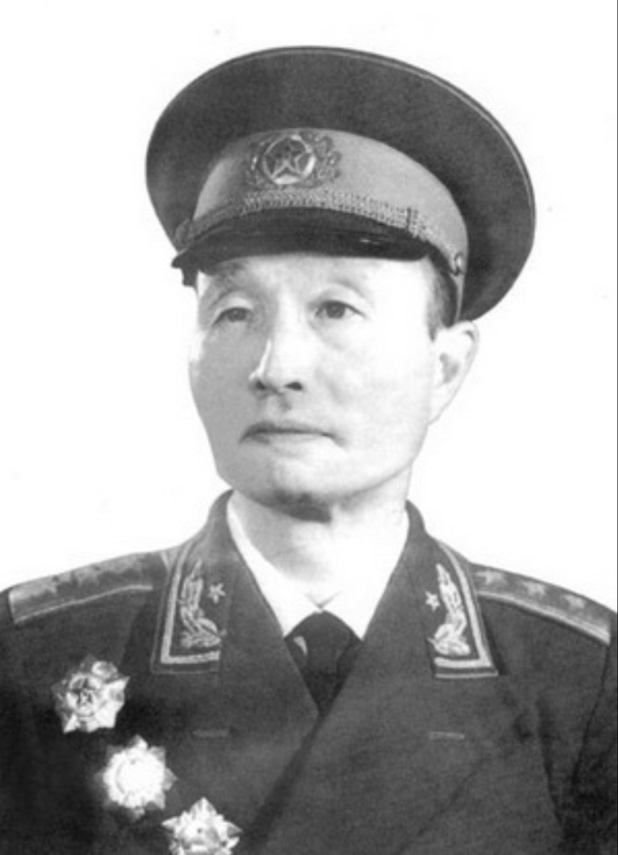 47) General Zhang Aiping, commander of attack on Yijiangshan Islands in 1955, 1st combined-arms Air-Sea-Land operation in communist military history, and a veritable Chinese Tarawa. Later became one of generals who opposed Tian’anmen crackdowns in 1989. https://twitter.com/simonbchen/status/1314543867442552834?s=20