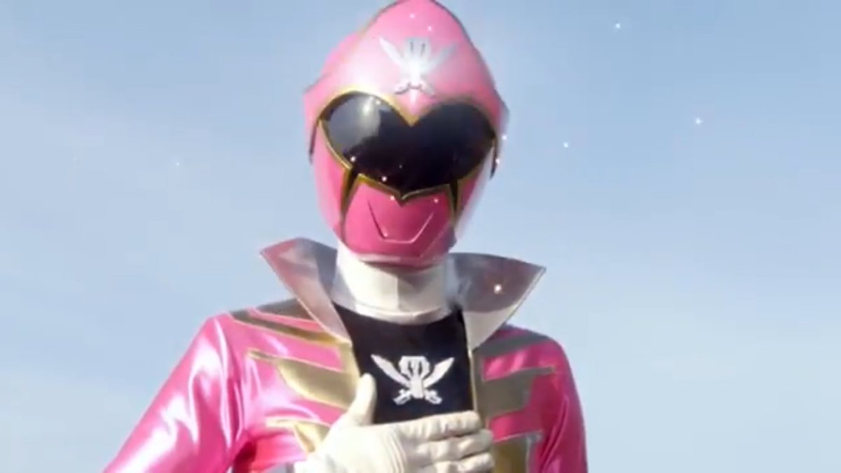 アイム「ゴーカイピンク！」 鎧「ゴ～カイ、シルバー！！」 （海賊戦隊