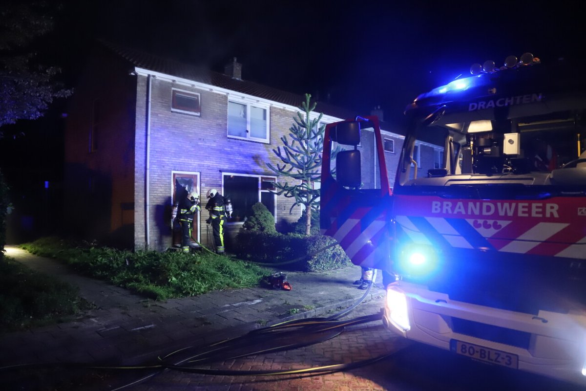 Update: Brand in woning Drachten; vermoedelijk brandstichting - #Friesland -..