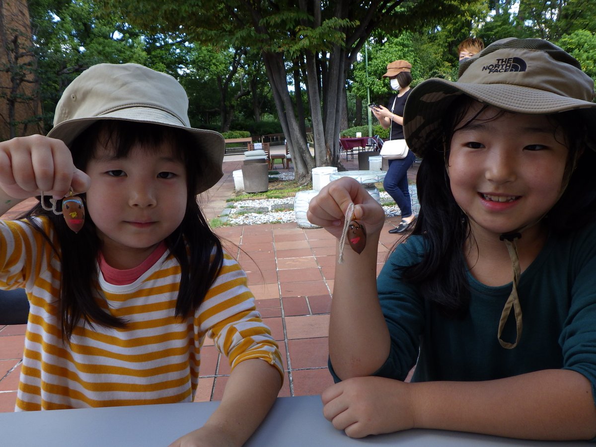 鶴舞公園 ネイチャーイベント どんぐりの木を探そう みんなで いろいろな木のどんぐりを観察し 拾って工作をしました 楽しかったー ネイチャーイベント どんぐり どんぐりの木 工作 家族で みんなで 楽しく 鶴舞公園 名古屋市緑化