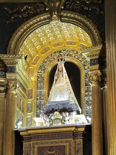 Juanlugamez's tweet photo. Felicidades  a todas las Begoña por su santo!! 

Hoy, siempre ha sido y sigue siendo un dia especial en mi casa, confluían la Virgen de Begoña aniversario de boda de mis padres, incluso el cumpleaños de mi abuelo Luis Gámez... 

#VirgendeBegoña https://t.co/TIVmKVCjGn