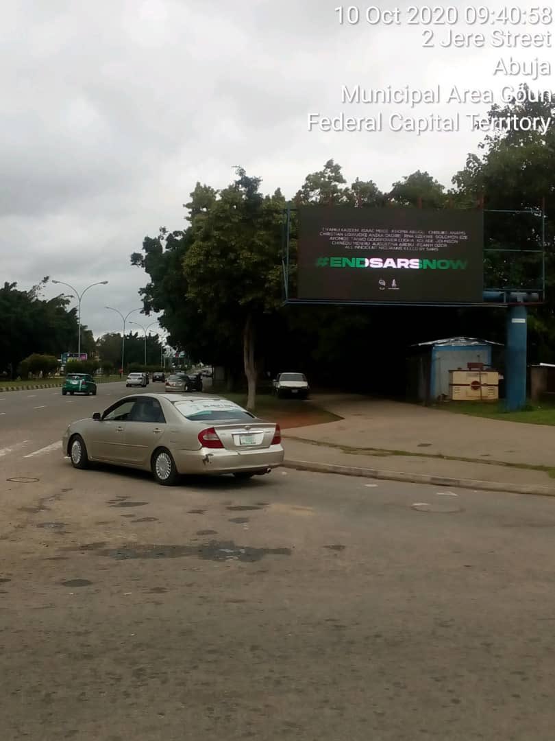 #PHOTONEWS: Burna Boy mounts #EndSARS buildboards across the nation. #heisworking