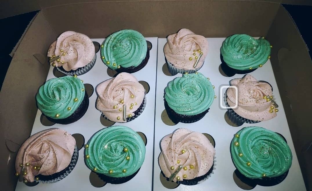 Moist chocolate cupcakes😋.... Order a box of 12 for only $10