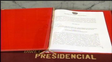 10Circuito's tweet image. Todo con @NicolasMaduro 
#LeyConstitucionalAntibloqueo #JuntosSomosMas
#LeyAntibloqueoEsProgreso 
#ChavismoResistenciaYLealtad #AraguaPotencia Con @MarcoTorresPSUV   
#PlanCadaFamiliaUnaEscuela La Educación no se detiene #Mariño @leoalvacabrera
@educadoresdear2 
@AraguaMarino