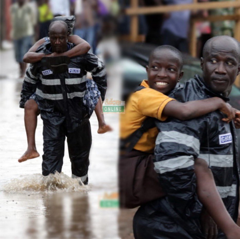 The role of the police officer is to maintain public order and safety of persons and properties.

The Ghana Police man deserves all the accolades. 👏🏽👏🏽👏🏽
#AccraFloods