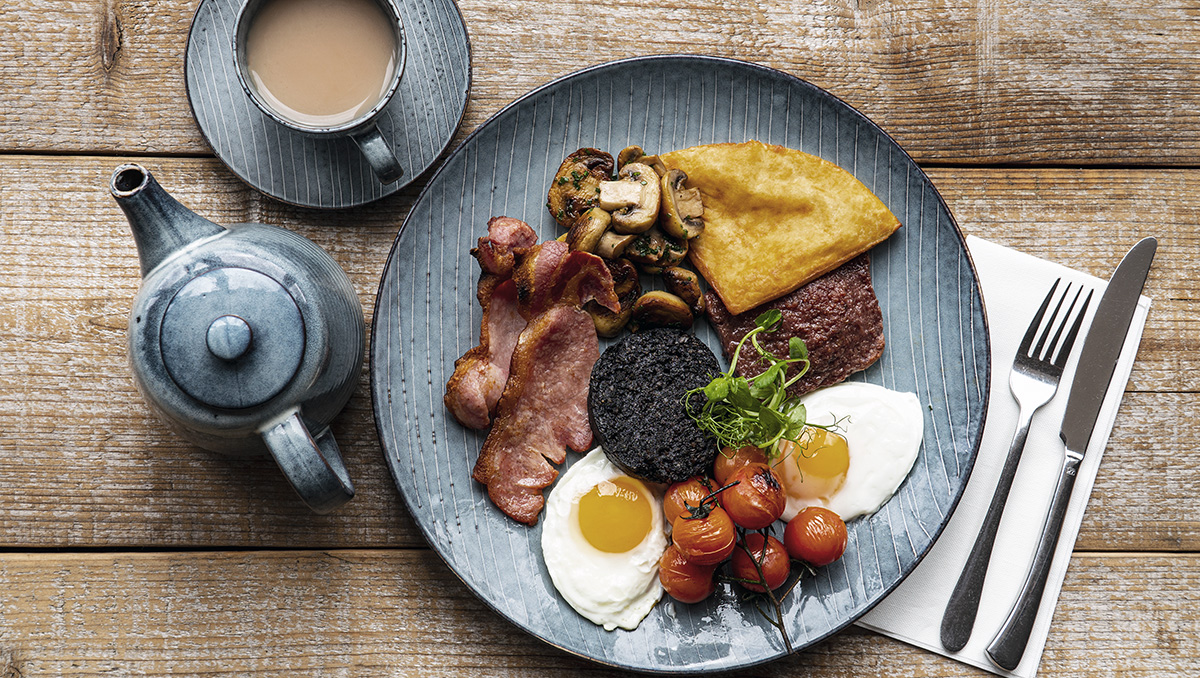 We have some great news to share with you!
🍳 The Loch Fyne Oyster Bar Breakfast is back.
From Monday 12th October we will be serving breakfast from 9:30am until 11am every day.

Booking in advance is strongly recommended:
💻 email oyster.bar@lochfyne.com ☎️ tel: 01499 600482