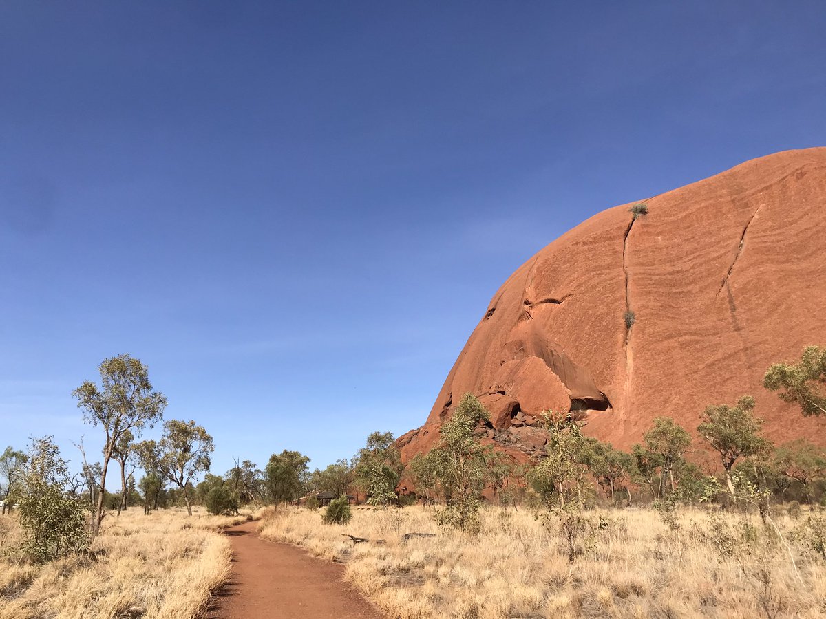 Uluru dominates the landscape. I imagine those who live there, without the connection of indigeneity, take it for granted as I have w our maunga. I’ve lived in AKL my whole 43 years and it was only through travel overseas, in my 20s, that I started to see them consciously. 4/
