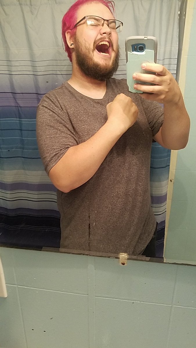 chomplip tweet picture