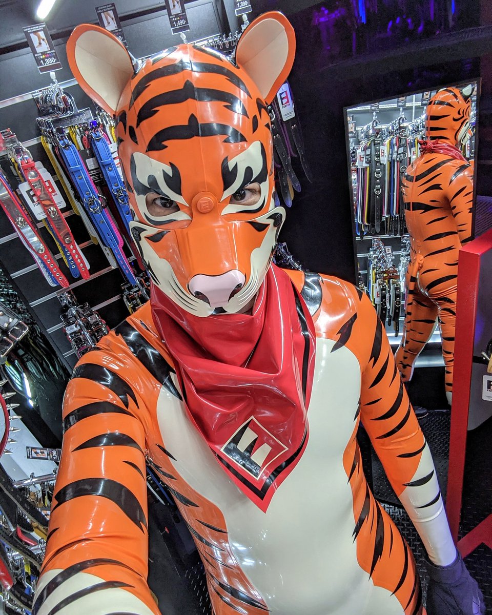 Mr.S Rubberforfun tweet media